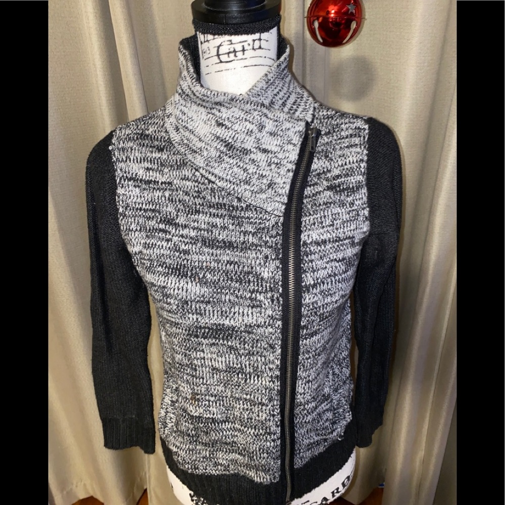 Max Studio Sweater